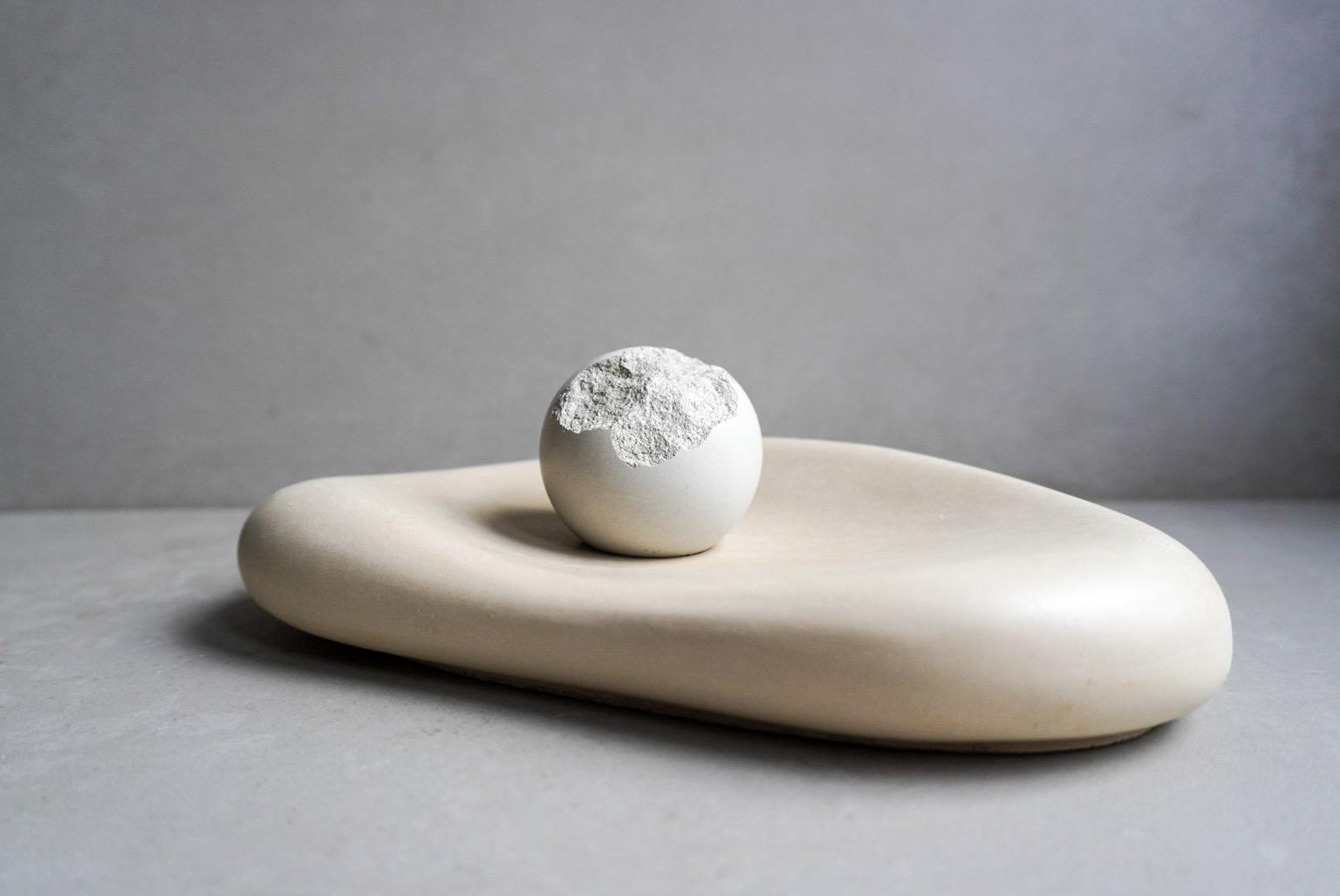 Organic Concrete Tray, Soft Sculptural Catchall, Bean Shaped Jewelry Display, Chunky Japandi Decor, Pebble Trinket Tray, Abstract Dish