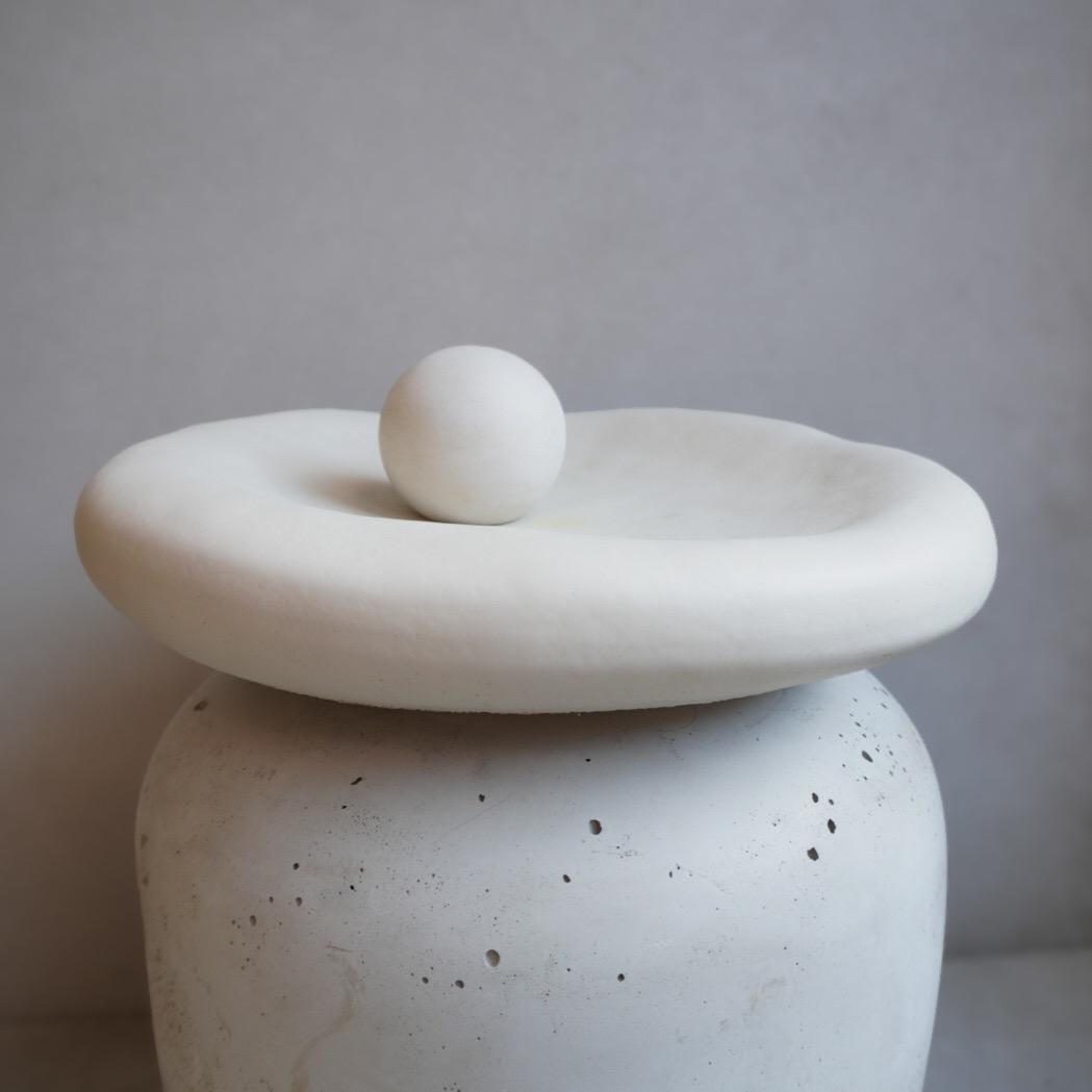 Pebble Concrete Tray | Sculptural Catchall, Organic Accent Tray, Earthy Japandi Decor, Minimalist Jewelry Dish, Wabi Sabi Photo Prop, Zen
