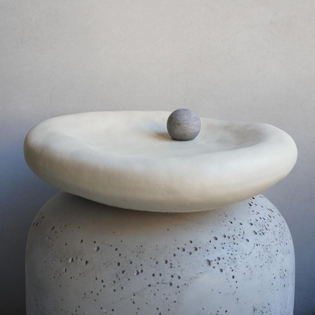 Pebble Concrete Tray | Sculptural Catchall, Organic Accent Tray, Earthy Japandi Decor, Minimalist Jewelry Dish, Wabi Sabi Photo Prop, Zen