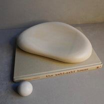 Organic Concrete Tray, Soft Sculptural Catchall, Bean Shaped Jewelry Display, Chunky Japandi Decor, Pebble Trinket Tray, Abstract Dish