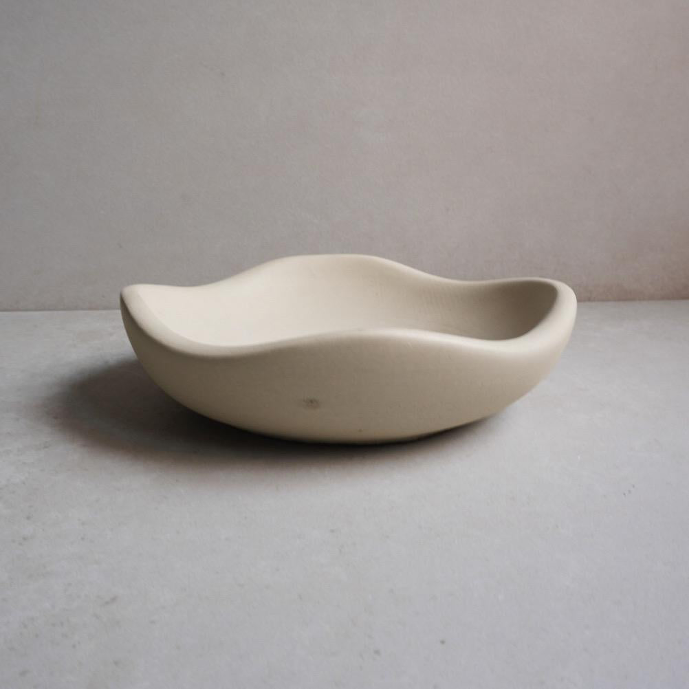 Wavy Concrete Bowl | Asymmetrical Catchall, Decorative Tray, Organic Shaped Trinket Tray, Sculptural Japandi Decor, Curvy Stone Homewares