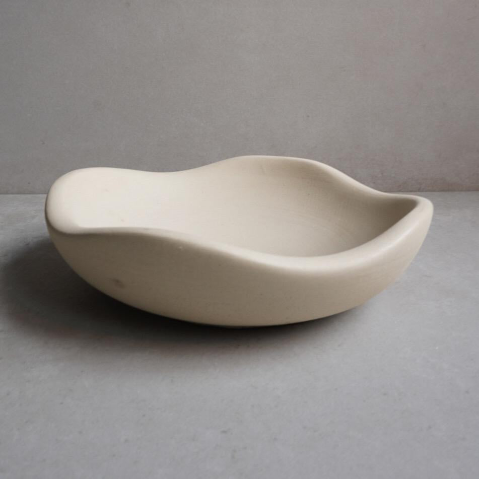 Wavy Concrete Bowl | Asymmetrical Catchall, Decorative Tray, Organic Shaped Trinket Tray, Sculptural Japandi Decor, Curvy Stone Homewares